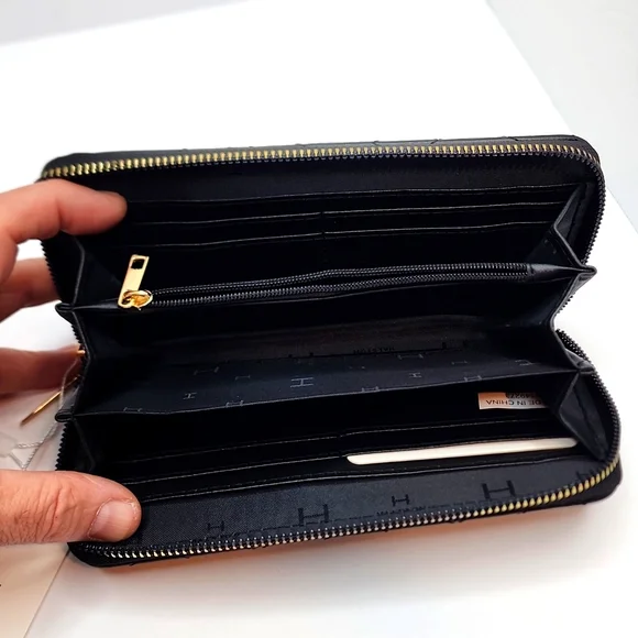 HALSTON WOMEN'S WALLET, BLACK COLOR WITH ZIPPER - Picture 5 of 15